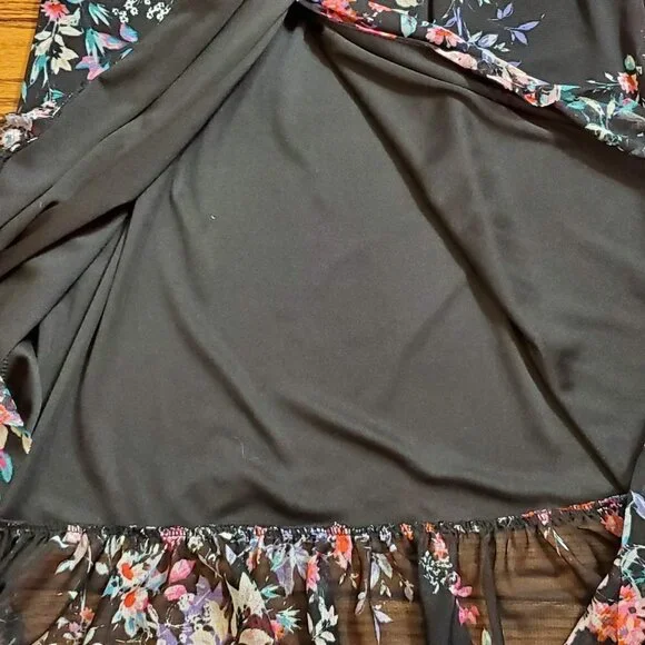 ❤️345 APT. 9 Floral Ruffled Wrap Short Sleeve Black Maxi Dress - Picture 7 of 9